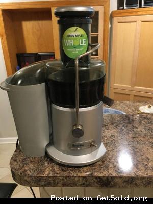 BREVILLE JUICE MACHINE