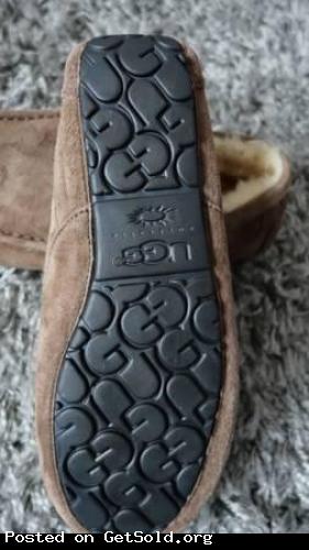 New UGG Ascot Slippers ~ Man's Size 9 Mocha