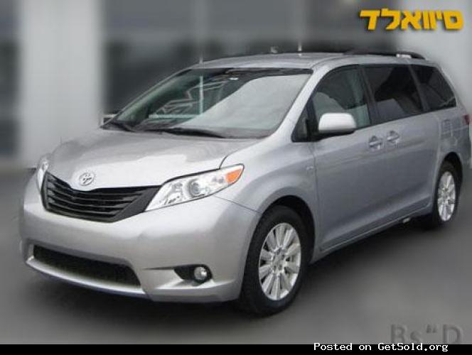 2017 Toyota Sienna LE AWD Silver 18k m