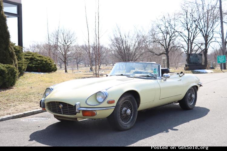 #24141 1973 Jaguar XKE Series III V12 Roadster