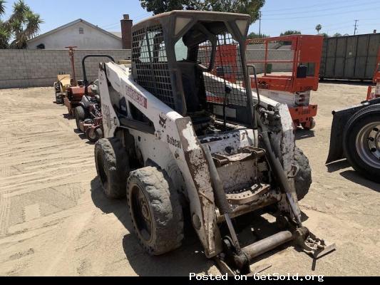 2005 BOBCAT S220 SKIDSTEER LOADER #13704223