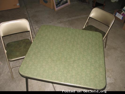 CARD TABLE w/ MATCHNG CHAIRS