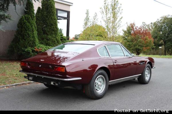 #24049 1971 ASTON MARTIN DBS V8 SALOON