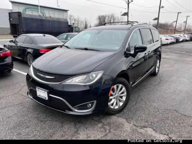 2018 Chrysler Pacifica Touring L 4dr Mini Van