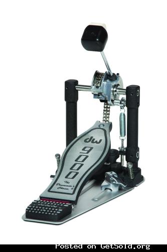 Like New DW 9000 Single Bass Drum Pedal