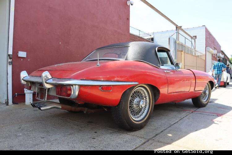 #24323 1970 Jaguar XKE 4.2 Series II Roadster