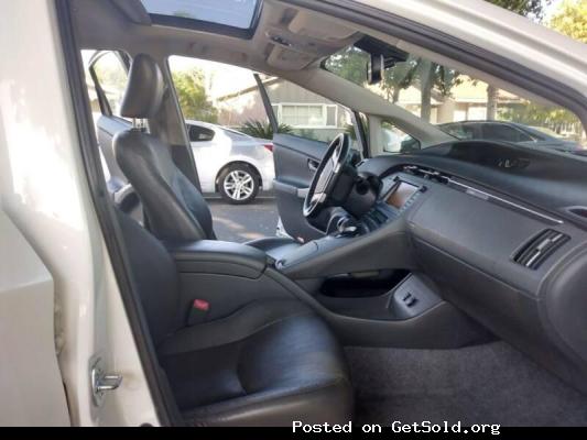 2010 TOYOTA PRIUS V HATCHBACK