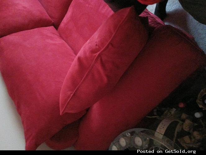 Red Sofa With 4 Cushioned Pillows