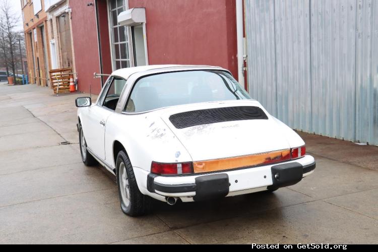 #24212 1976 Porsche 911S Targa