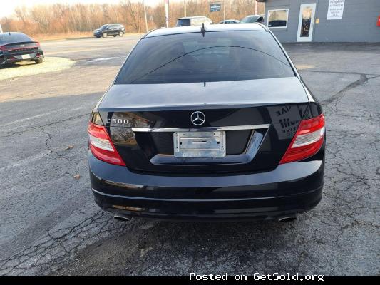 2011 Mercedes-Benz C-Class C300 Luxury Sedan 4D