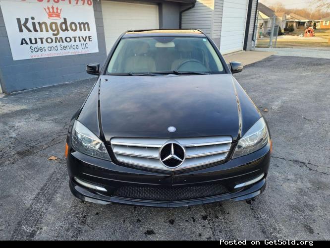 2011 Mercedes-Benz C-Class C300 Luxury Sedan 4D