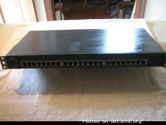 CISCO 2950 Series 24 Port Switch &ndash; With mounting hardware.  No Instructions