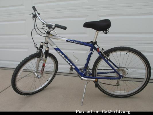 Pair of GIANT MILTI-SPEED BICYCLES