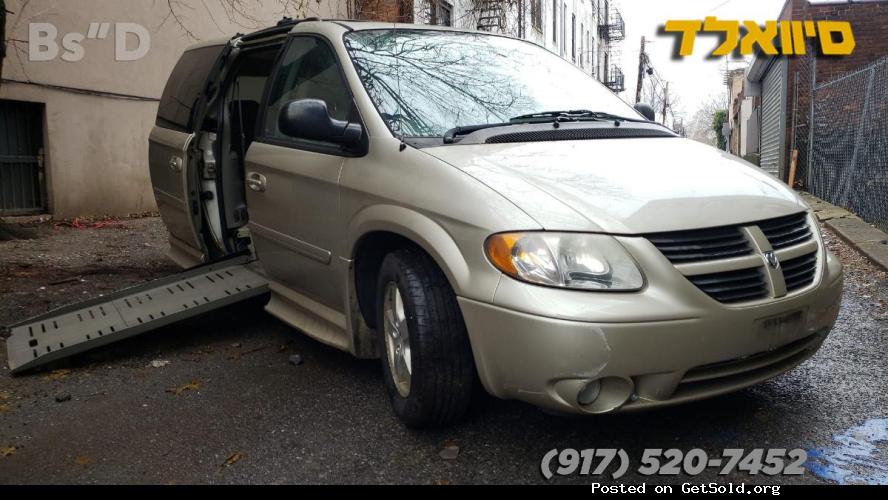 2005 DODGE GRAND CARAVAN WHEELCHAIR ACCESSIBLE 171K Miles