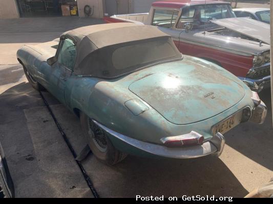 #24020 1968 Jaguar XKE E Type