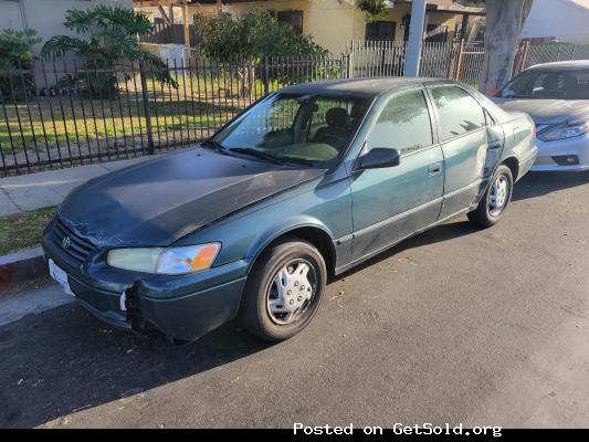 1998 TOYOTA CAMRY $1800