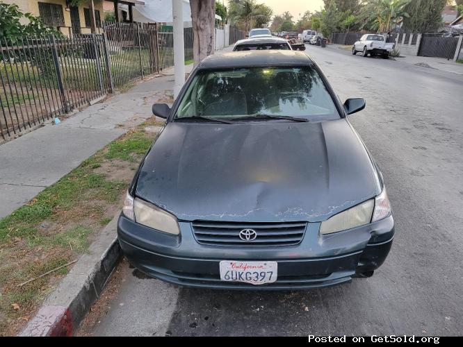 1998 TOYOTA CAMRY $1800