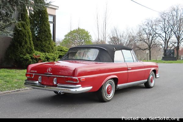 #24237 1968 Mercedes-Benz 280SE Cabriolet