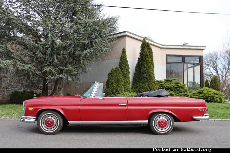 #24237 1968 Mercedes-Benz 280SE Cabriolet