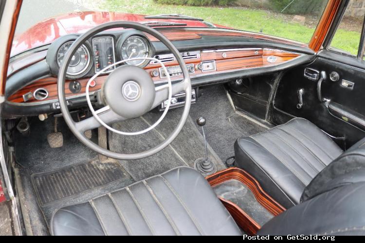 #24237 1968 Mercedes-Benz 280SE Cabriolet