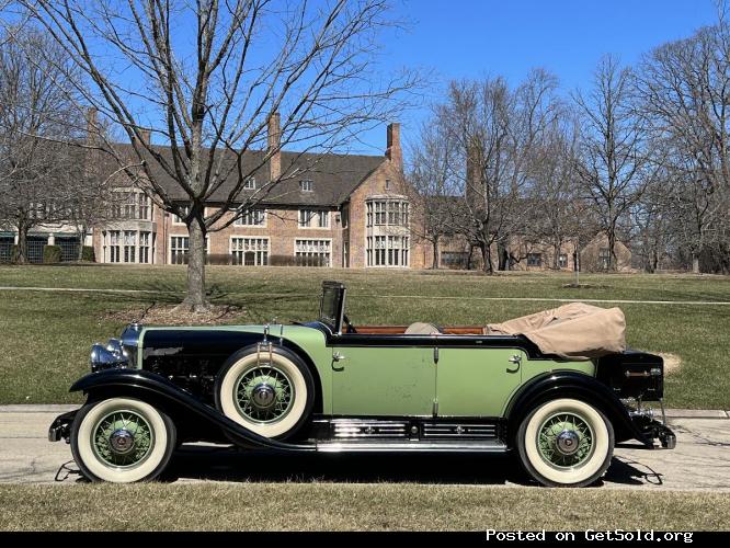 #24152 1930 Cadillac V-16 Series